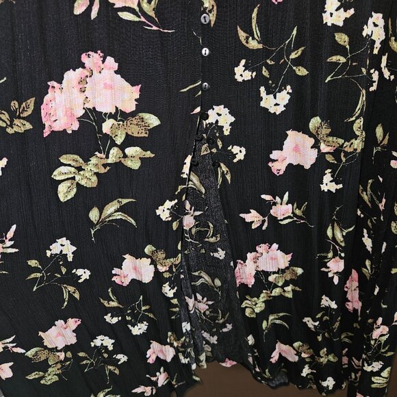 Semi Sheer Button Up Floral Women's Duster - Picture 6 of 7